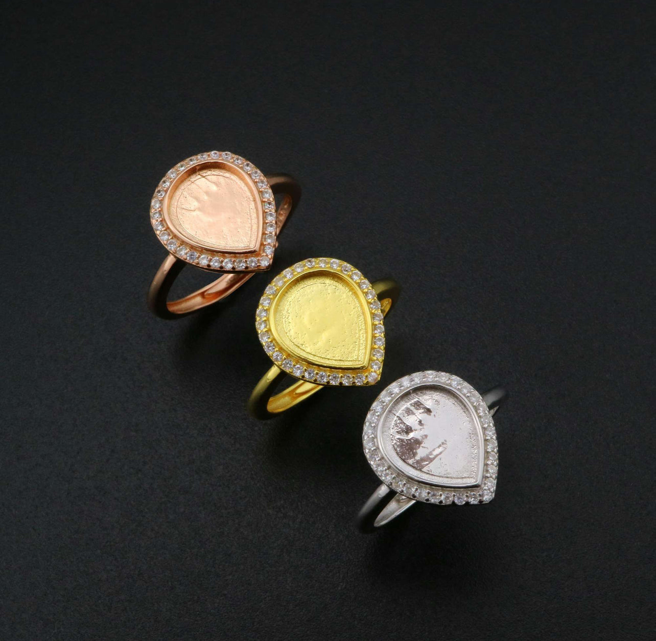 The Evie Ring